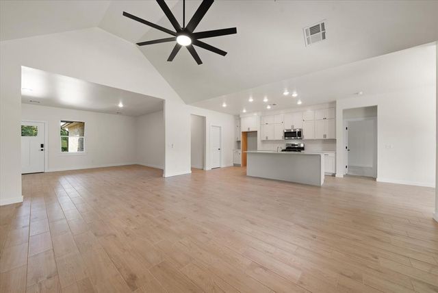 175 Canyon Creek Lane, Guthrie, OK 73044