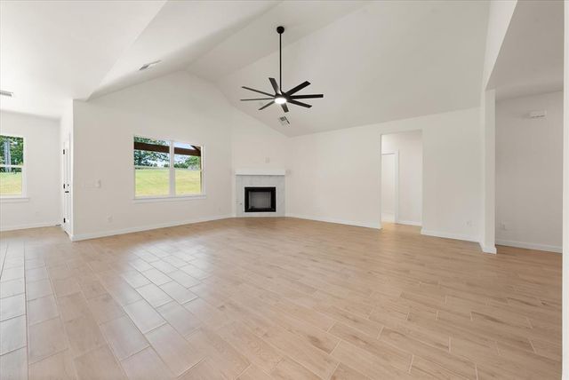 175 Canyon Creek Lane, Guthrie, OK 73044