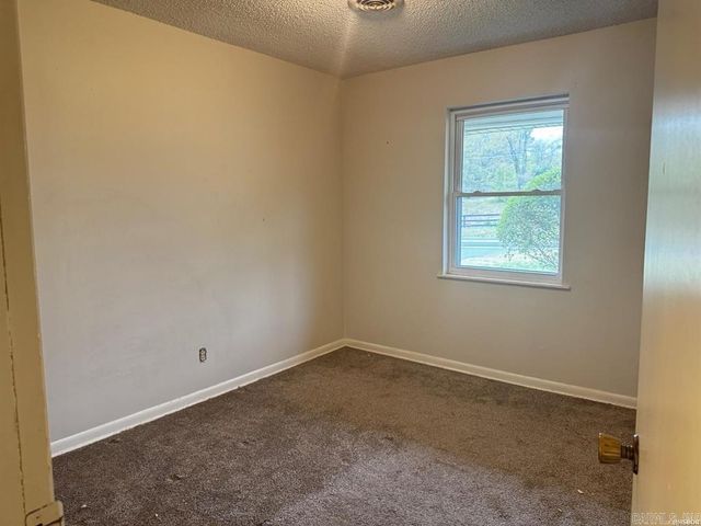 307 & 311 Carpenter Dam Road, Hot Springs, AR 71901