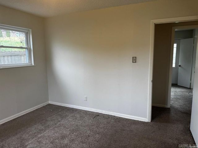 307 & 311 Carpenter Dam Road, Hot Springs, AR 71901