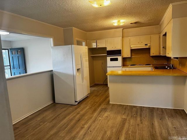 307 & 311 Carpenter Dam Road, Hot Springs, AR 71901