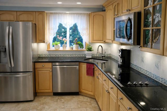 1696 Francis Drive, East Meadow, NY 11554