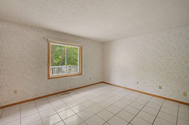 13901 92nd Place N, Maple Grove, MN 55369
