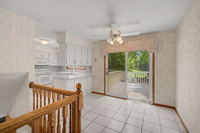 13901 92nd Place N, Maple Grove, MN 55369