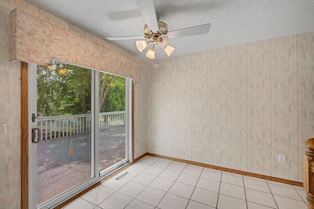 13901 92nd Place N, Maple Grove, MN 55369