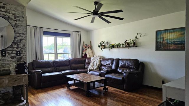 3232 Redbird LANE, Racine, WI 53402