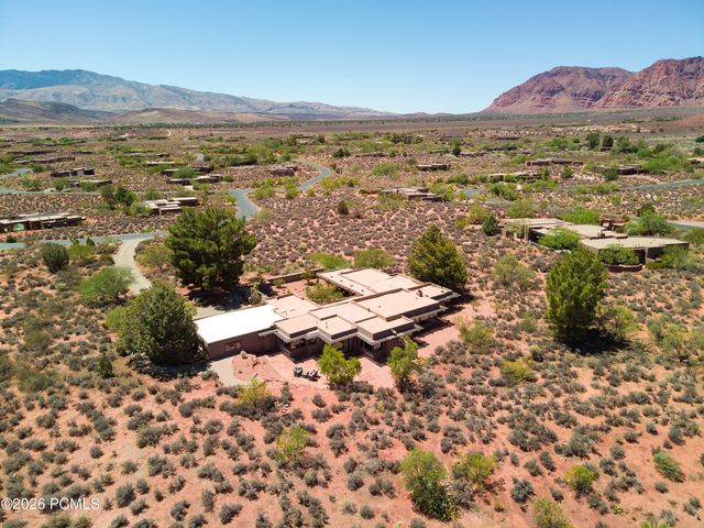 1068 N Shonto Ridge Drive, Ivins, UT 84738
