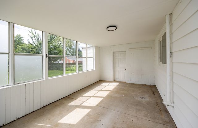 3912 53rd Street, Des Moines, IA 50310