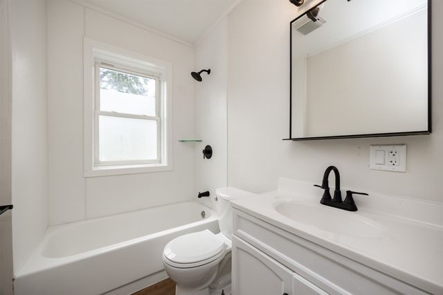 3912 53rd Street, Des Moines, IA 50310