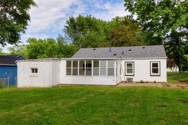 3912 53rd Street, Des Moines, IA 50310