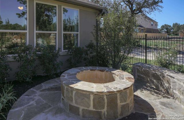 1362 Oaklawn Dr, New Braunfels, TX 78132