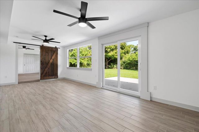 810 Bradley Street, Fort Pierce, FL 34982