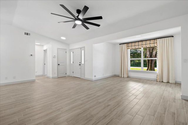 810 Bradley Street, Fort Pierce, FL 34982