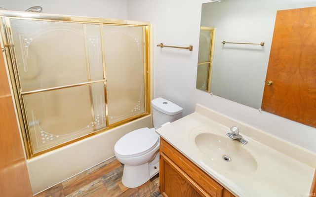 6077 River Bluff, Newburgh, IN 47630