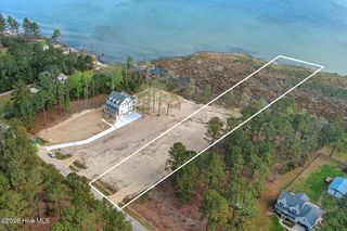 121 Cedarwood Drive, Havelock, NC 28532