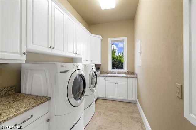 11777 Via Savona CT, Miromar Lakes, FL 33913