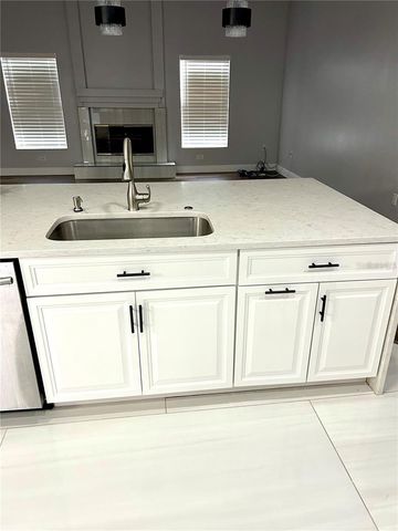 12221 ANNE KENIA DRIVE, Thonotosassa, FL 33592
