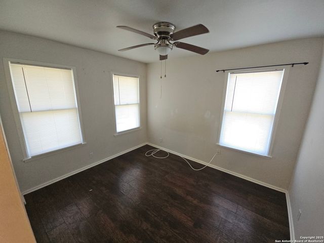 390 Harcourt, San Antonio, TX 78223
