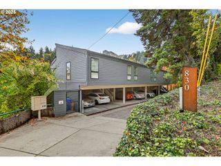 830 Sw Broadway Dr 8, Portland, OR 97201