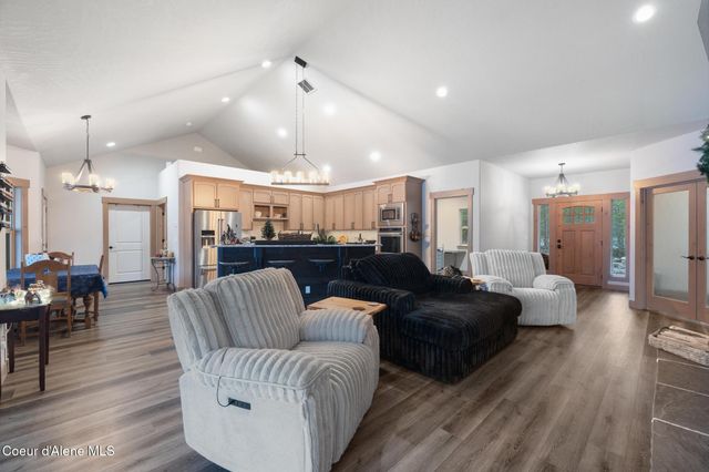 1829 W Smoke Tree Ave, Athol, ID 83801