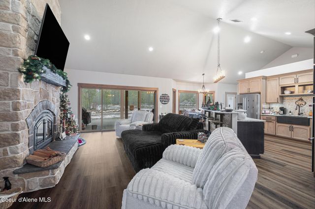 1829 W Smoke Tree Ave, Athol, ID 83801