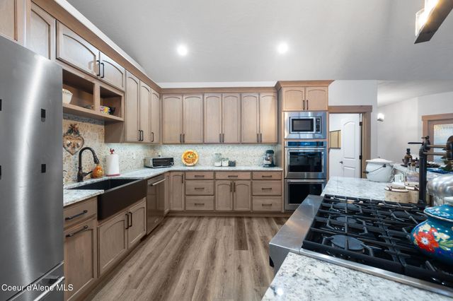 1829 W Smoke Tree Ave, Athol, ID 83801