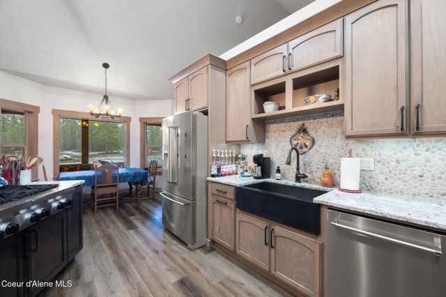 1829 W Smoke Tree Ave, Athol, ID 83801