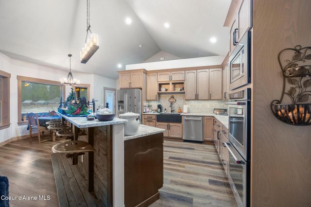 1829 W Smoke Tree Ave, Athol, ID 83801