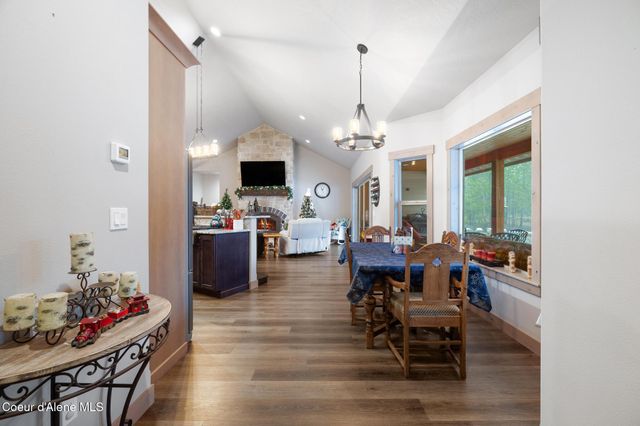 1829 W Smoke Tree Ave, Athol, ID 83801