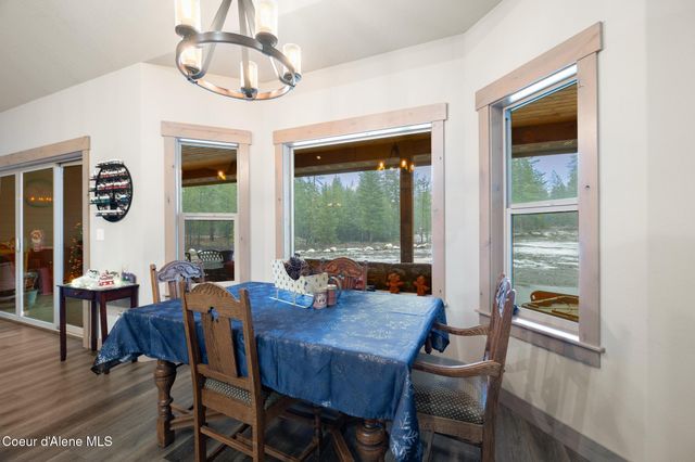 1829 W Smoke Tree Ave, Athol, ID 83801