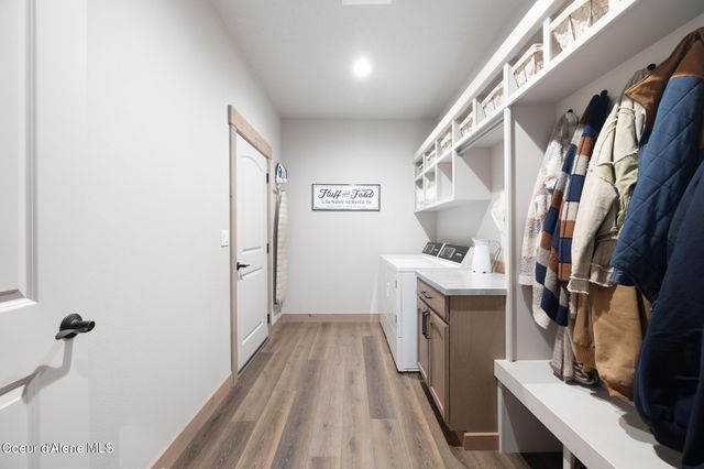 1829 W Smoke Tree Ave, Athol, ID 83801