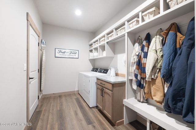 1829 W Smoke Tree Ave, Athol, ID 83801