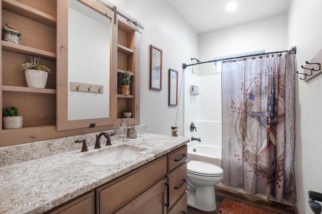 1829 W Smoke Tree Ave, Athol, ID 83801