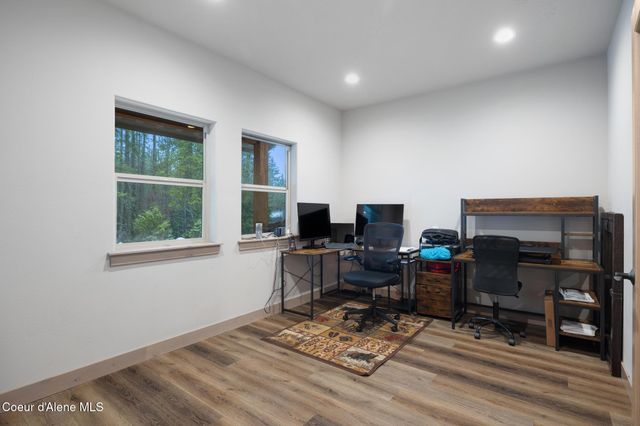 1829 W Smoke Tree Ave, Athol, ID 83801