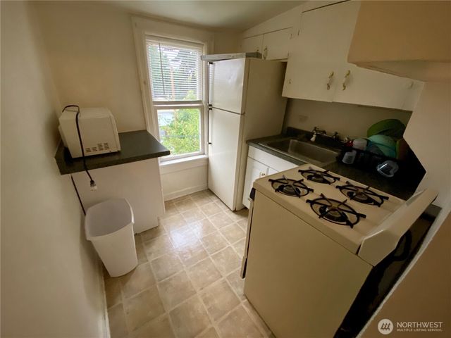 2515 Oakes Ave, Everett, WA 98201