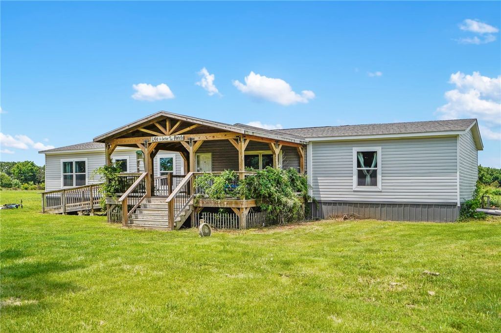 15321 Guthrie Road, Pea Ridge, AR 72751