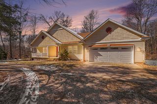 6425 Kottler Drive, Laketown Twp, MI 49423