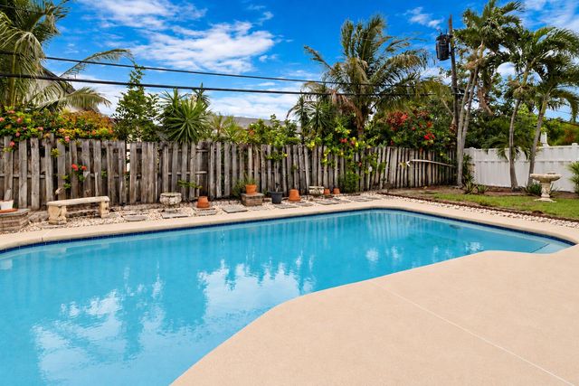 6500 NE 21ST Drive, Fort Lauderdale, FL 33308
