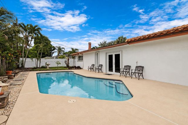 6500 NE 21ST Drive, Fort Lauderdale, FL 33308