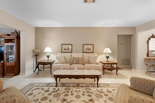 6500 NE 21ST Drive, Fort Lauderdale, FL 33308
