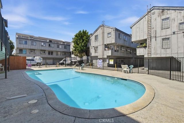 9332 Van Nuys 69, Panorama City, CA 91402