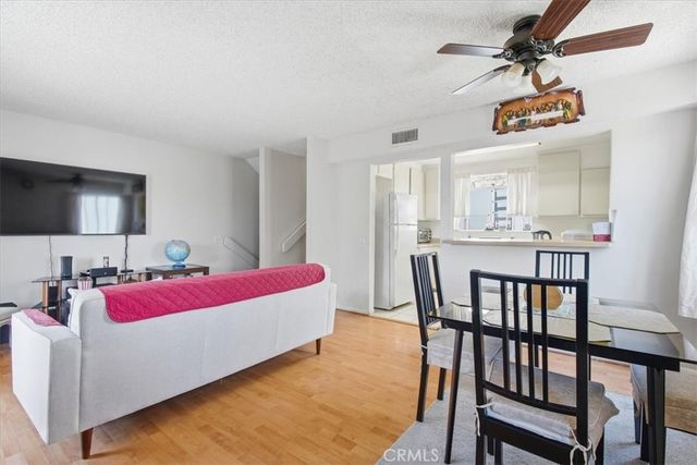 9332 Van Nuys 69, Panorama City, CA 91402