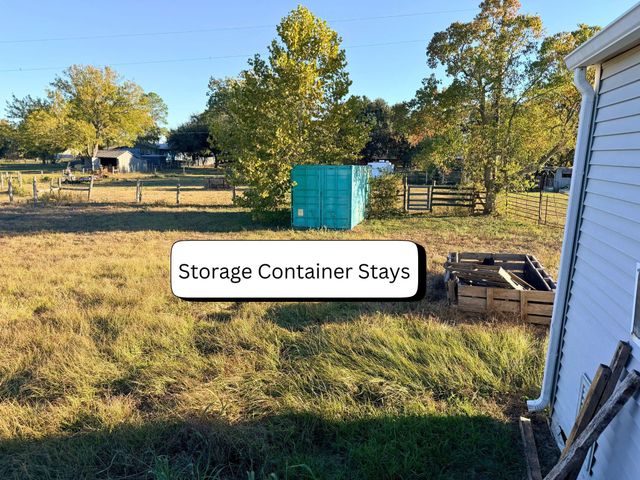 300 Toliver Lane, Industry, TX 78944