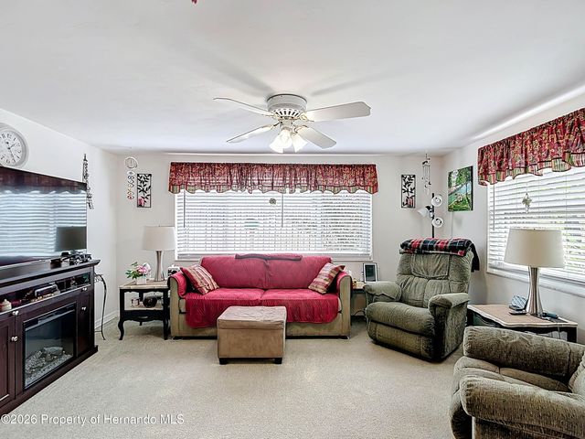 11114 White Oak Lane, Port Richey, FL 34668