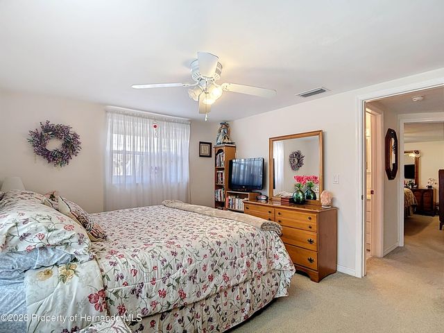 11114 White Oak Lane, Port Richey, FL 34668