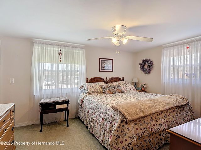 11114 White Oak Lane, Port Richey, FL 34668