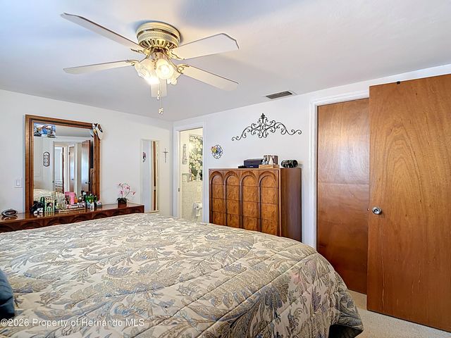 11114 White Oak Lane, Port Richey, FL 34668