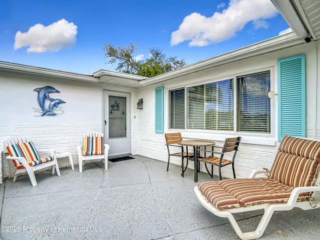 11114 White Oak Lane, Port Richey, FL 34668