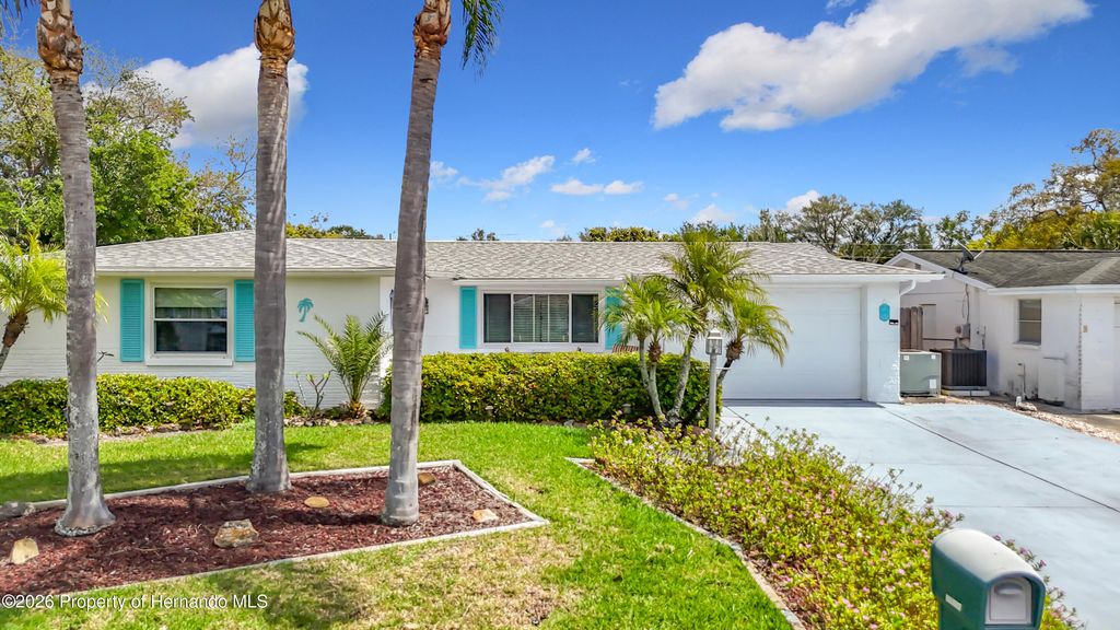 11114 White Oak Lane, Port Richey, FL 34668