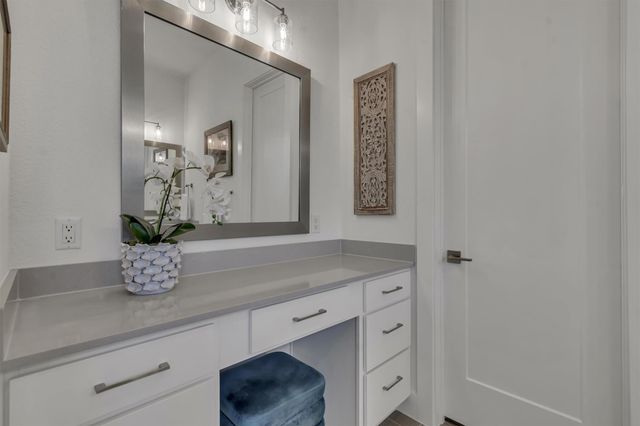 120 Onion Creek LN, Driftwood, TX 78619